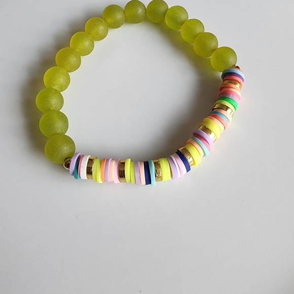 Colorful Beaded Bracelet - Picture 3 of 4